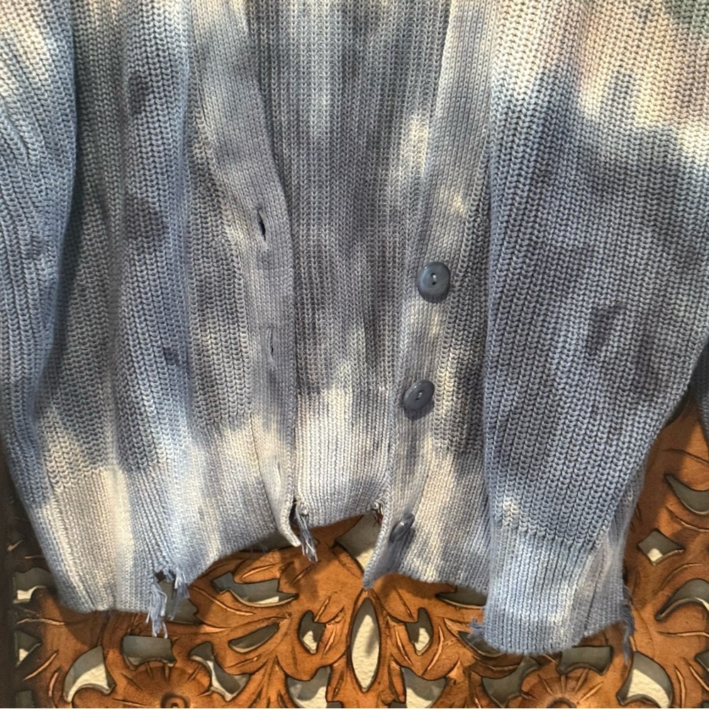 Young Fabulous & Broke Gradient Tie-Dye Open Cardigan in Blue, Green and Gray - Picture 2 of 6